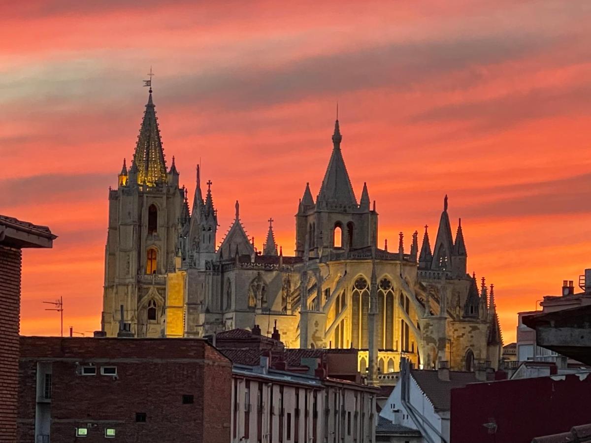 شقة Vistas A La Catedral! El Mirador De San Guillermo ليون المظهر الخارجي الصورة